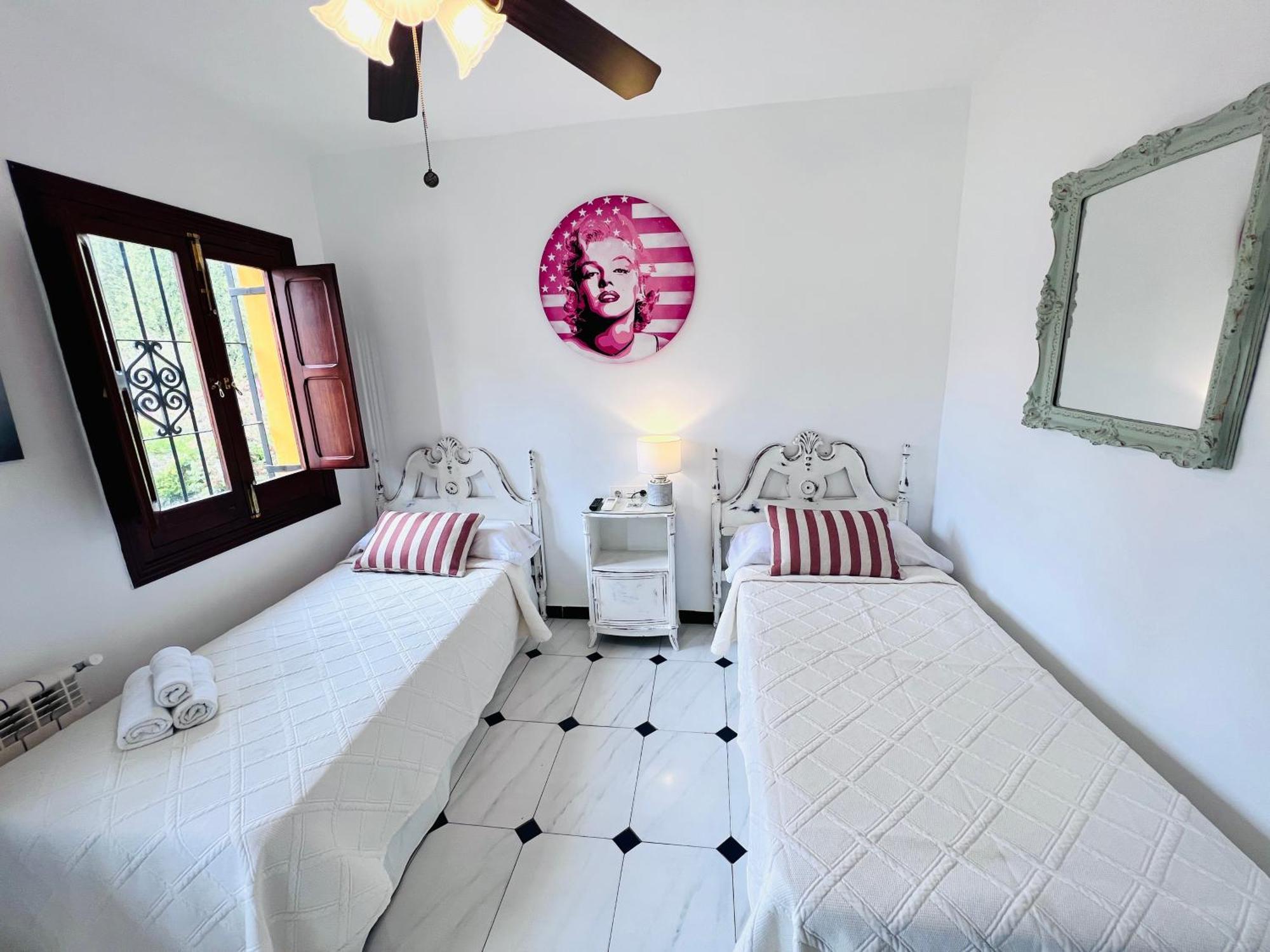 Hotelito Suecia غرناطة المظهر الخارجي الصورة